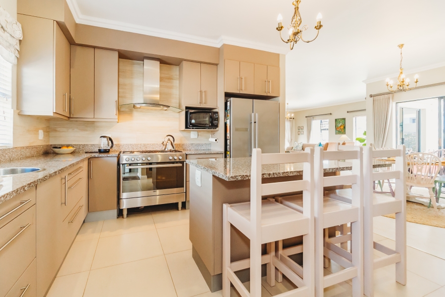 3 Bedroom Property for Sale in Kraaibosch Country Estate Western Cape